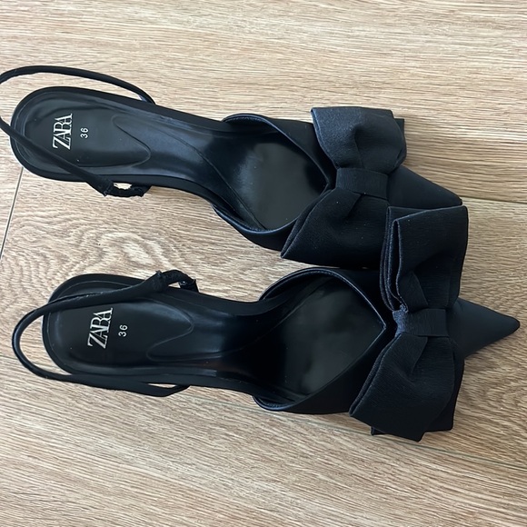 Zara Bow Heels - Picture 3 of 4